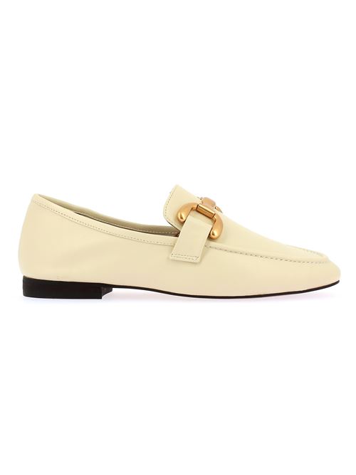 modello Zagreb mocassino da donna in pelle bianco latte BIBI LOU | 571.X